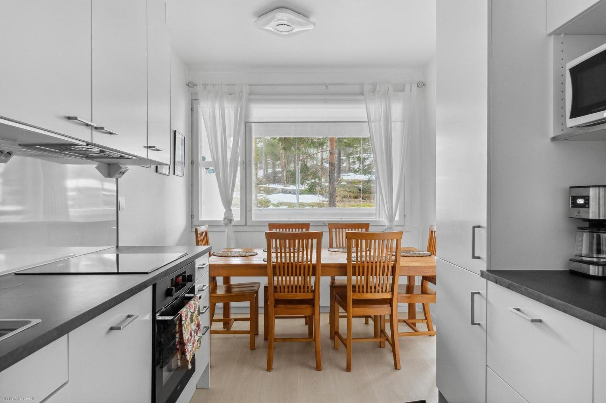 Happy House Apartment